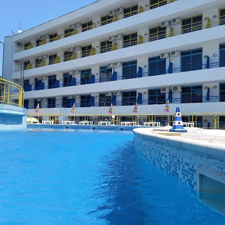 Carnival 3*